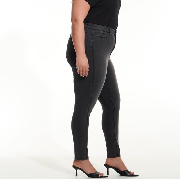 Curvy fit rhinestone side seam jeggings - Picture 2 of 2
